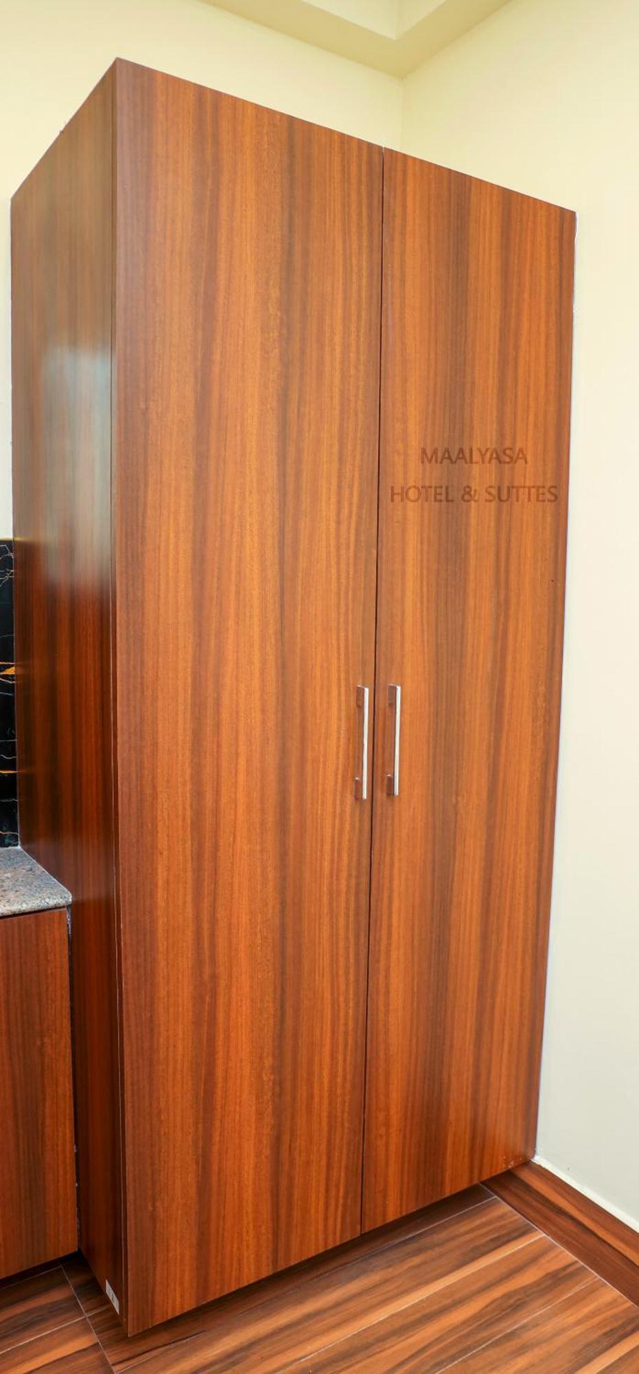Maalyasa Hotel And Suites Hyderabad Bagian luar foto